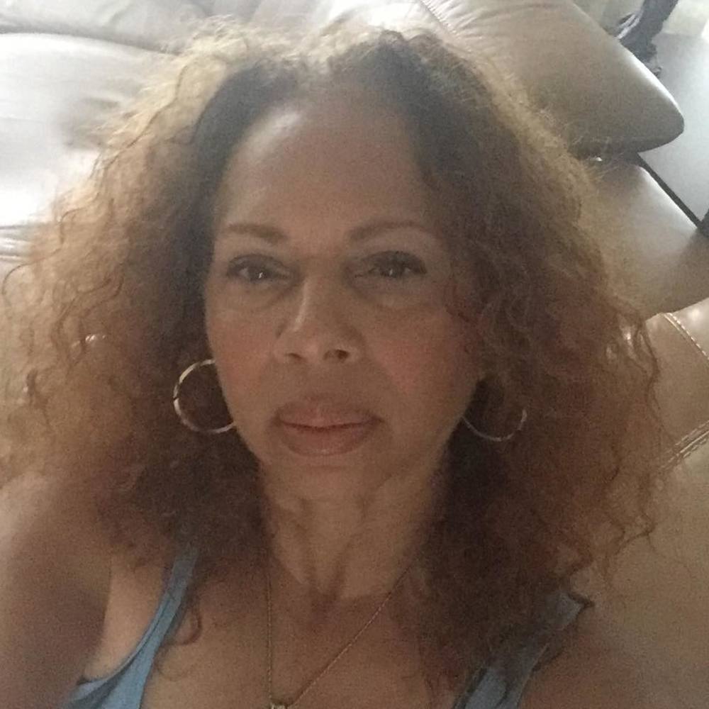 Meet your Posher, Pamela